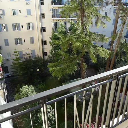 Domus Dino 아파트