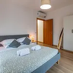 Apartament Domus Dino Rzym